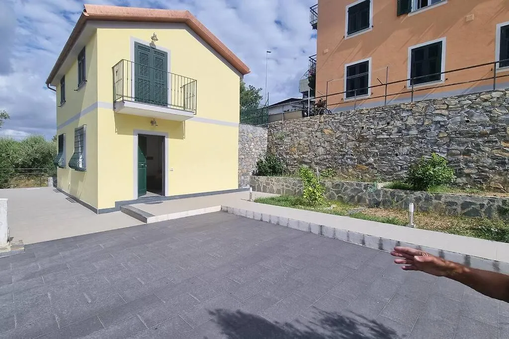 Villetta Con Giardino Genoa 0*,