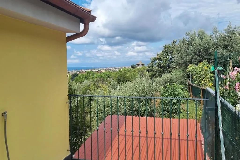 Villetta Con Giardino Genoa