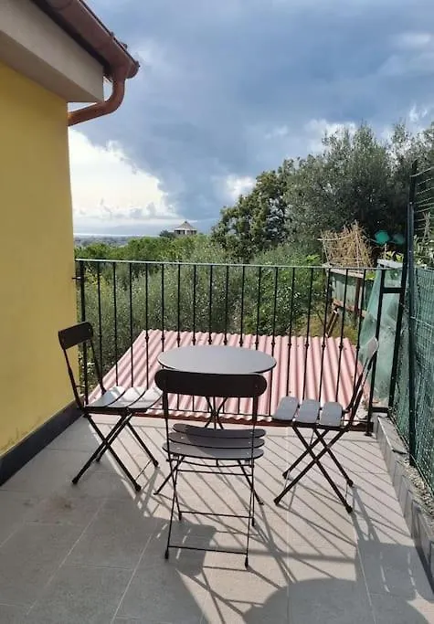 Villetta Con Giardino Genoa 0*,